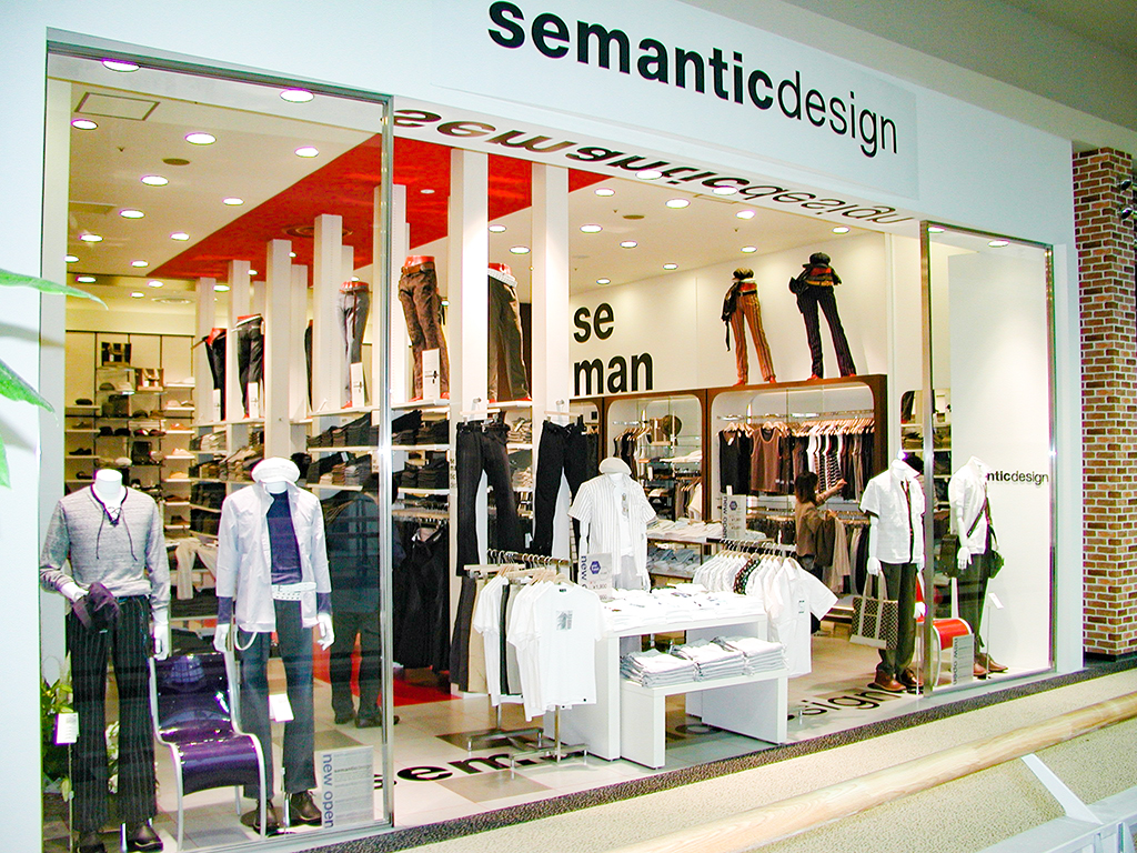 2003年8月 semanticdesign第一号店（イオンモール盛岡）